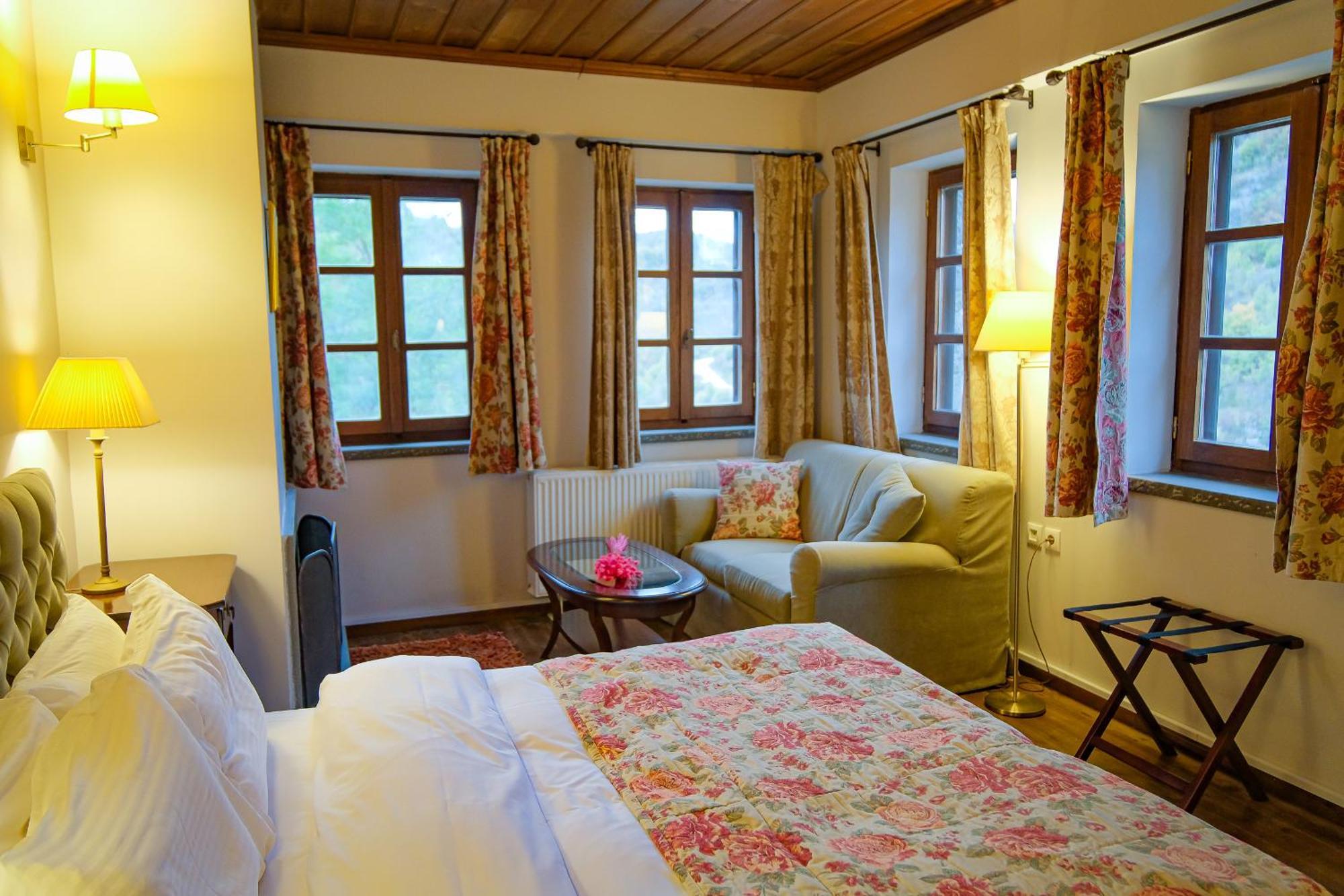 Kipi Mountain Resort Buitenkant foto
