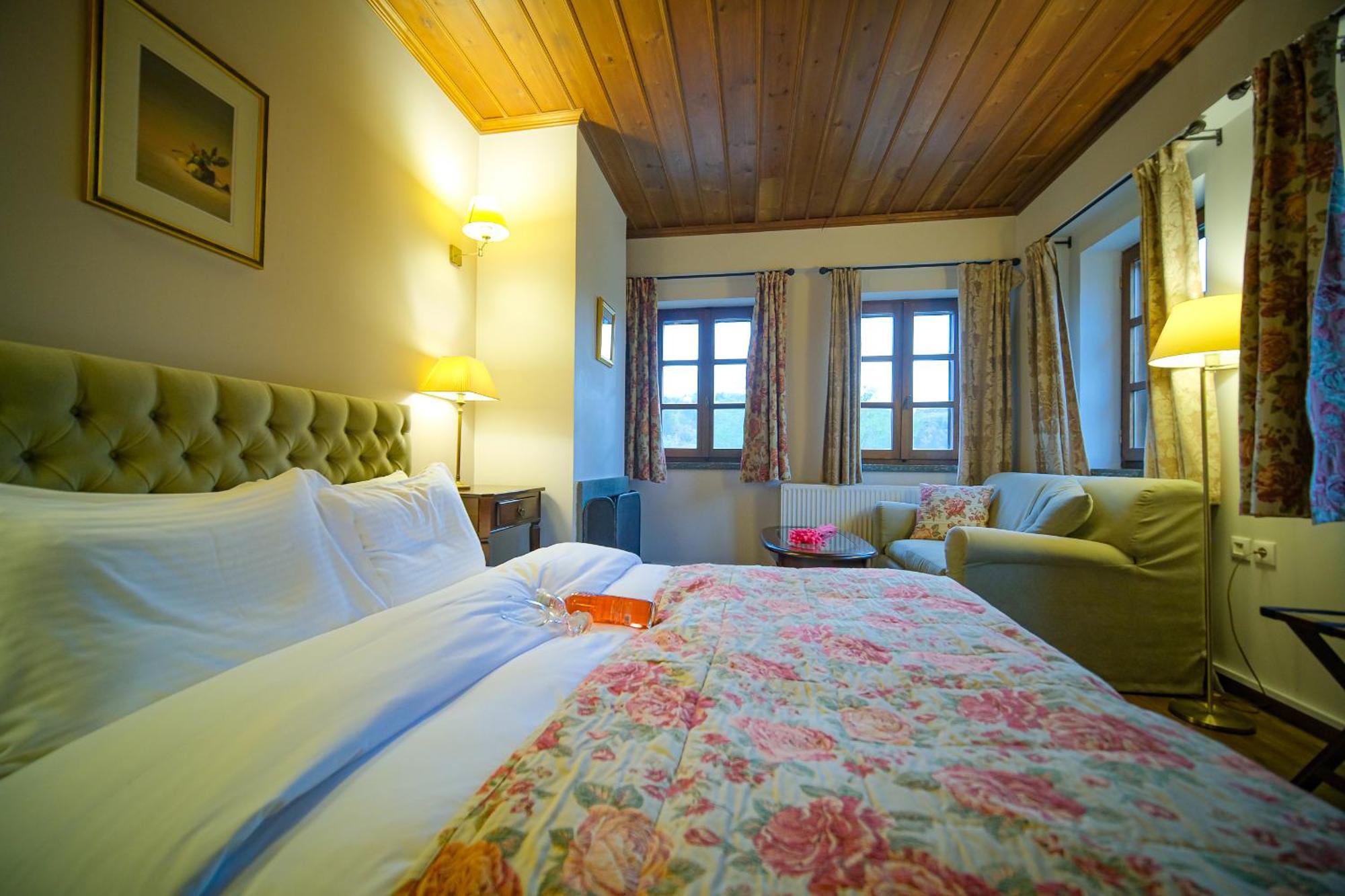 Kipi Mountain Resort Buitenkant foto